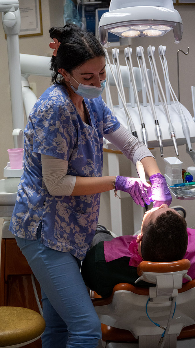 Posao dentalnog asistenta, emisija „Zdravi billi“, TV Dalmacija, Mikrokvalifikacija za dentalno asistiranje, dr. Ježina Bušelić, Alen Stranjik